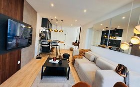 Appartement 50M De La Plage Et Toutes Commodites, Plein Centre Ville Et Silencieux