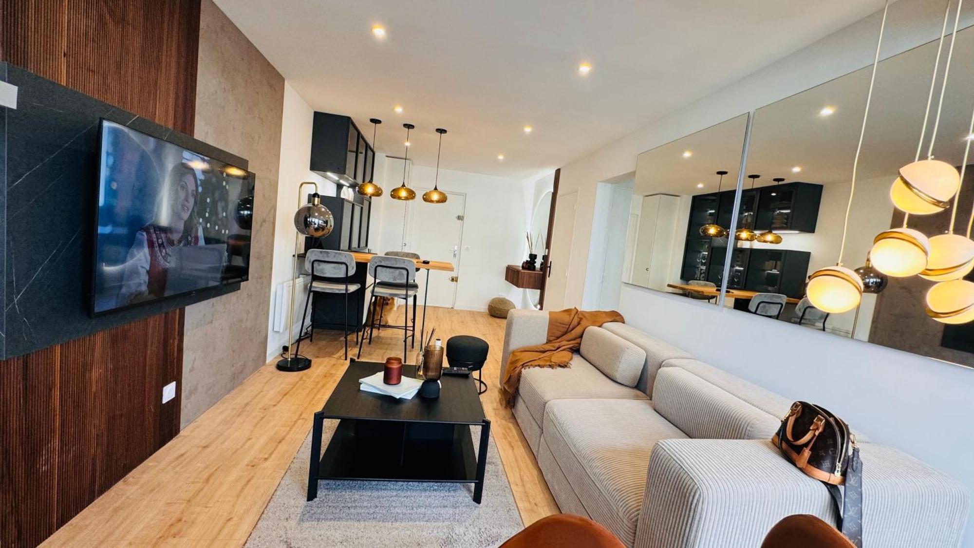 Appartement 50M De La Plage Et Toutes Commodites, Plein Centre Ville Et Silencieux La Grande Motte Extérieur photo